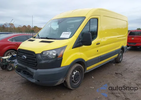2017 Ford Transit-250 z USA, uszkodzony, nr VIN 1FTYR2CM9HKA57977